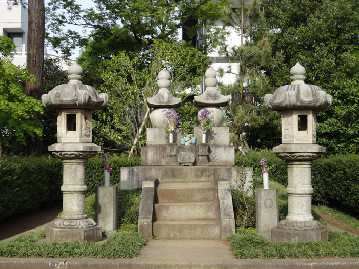 勝海舟夫妻墓所の写真