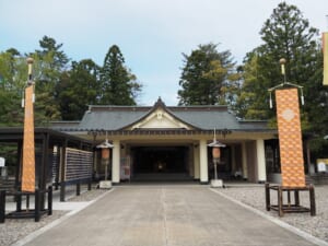 福井県護国神社の外観