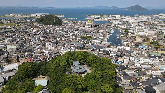 宇佐八幡宮と瀬戸内海の空撮