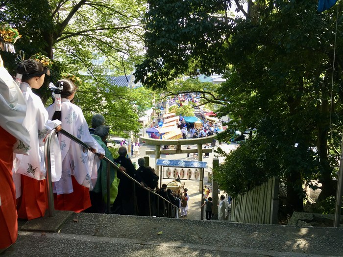 秋季例大祭の練り物行列
