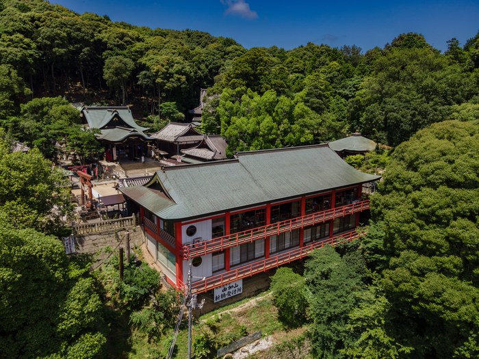 神社外観