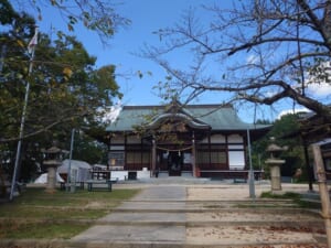 神社外観