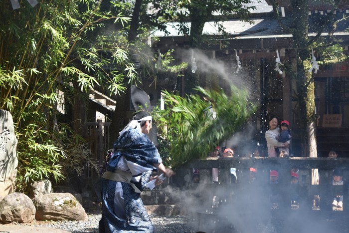 湯立神事