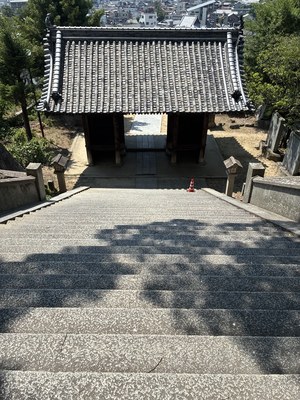 御袖天満宮の55段の石段