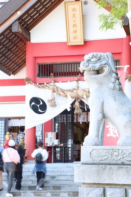 潮見ヶ岡神社の狛犬