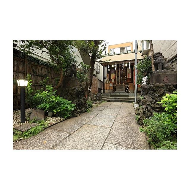 末廣神社境内