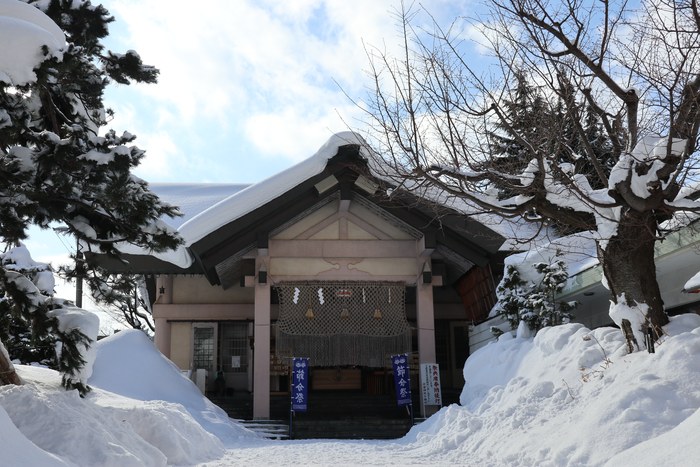 廣田神社 雪の社殿
