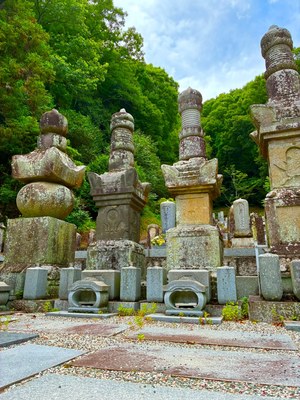 花房家代々の墓地