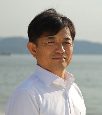 湯谷健二