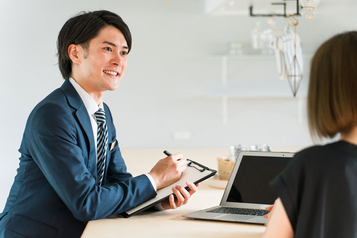 自分なりの「寄り添う」形でサポート。
3つの軸でブレない婚活を。