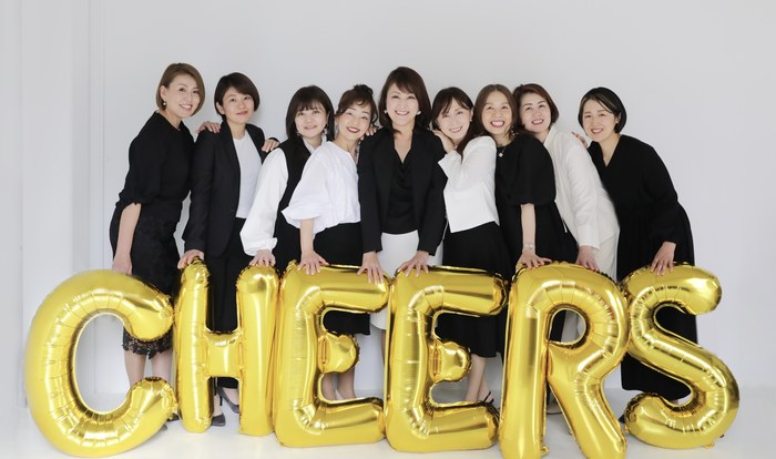 結婚相談所チアーズのスタッフ集合写真