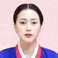 清明神女(チョンミョンシンニョ)先生