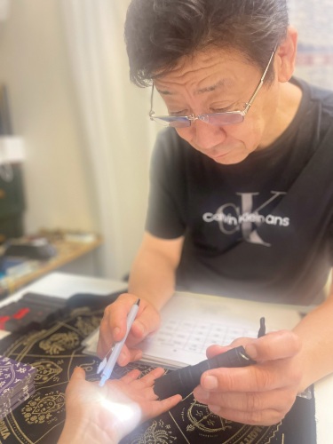 露木シゲトモ先生 占い専科 青い月